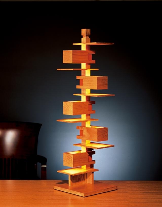 間接光がやさしい。不朽の名作タリアセンにブラック登場 | ROOMIE