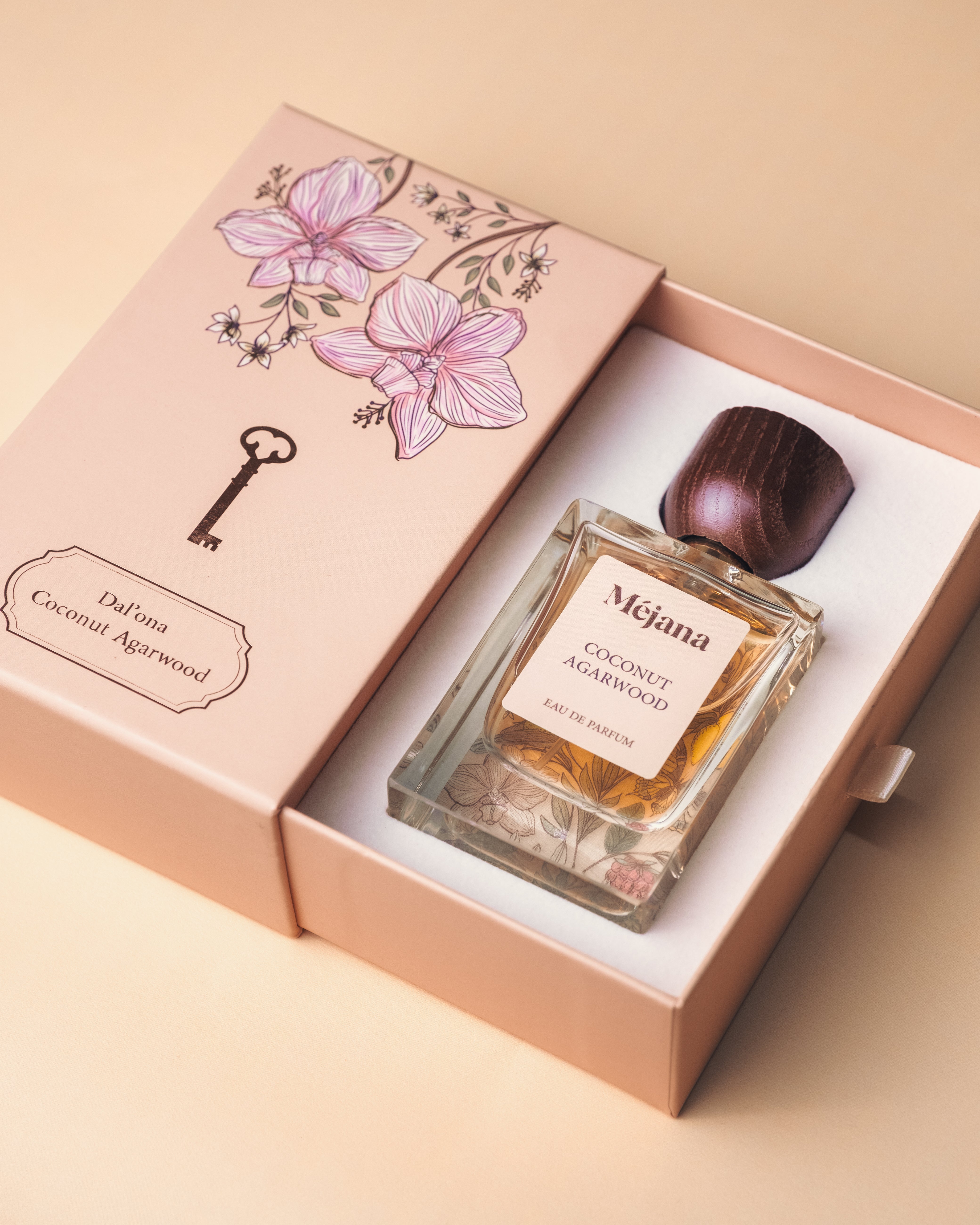 Coconut Agarwood Perfume – Dal'ona by Méjana – Méjana Fragrances