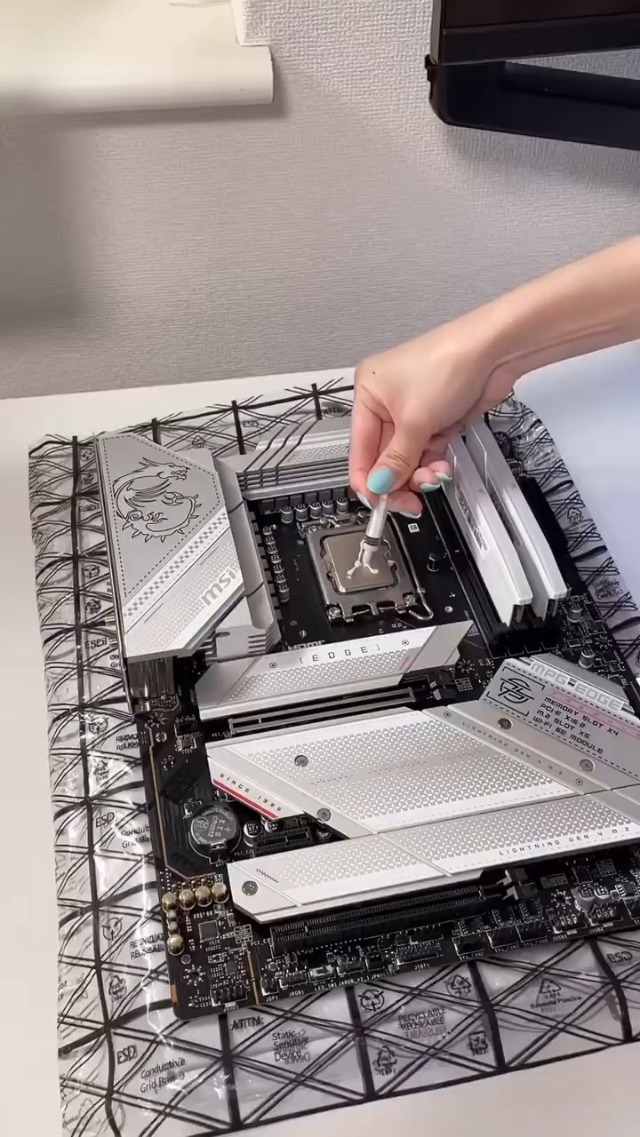 Amazon | MSI MAG CORELIQUID E360 WHITE 360mmラジエーター搭載 簡易