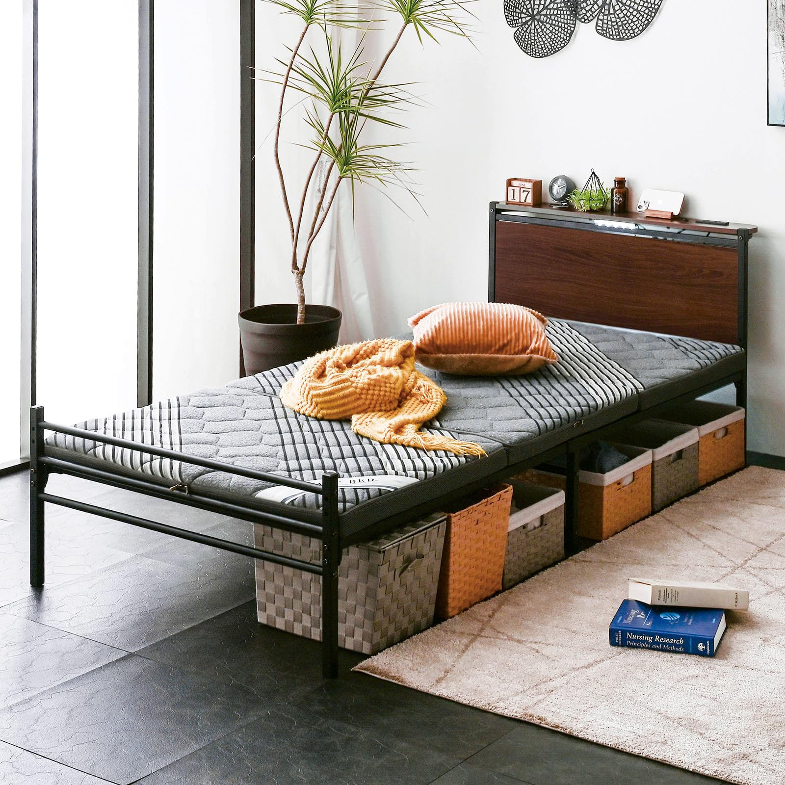 Amazon｜ベッドフレーム ベッド シングル 単品 スチール パイプ 木製