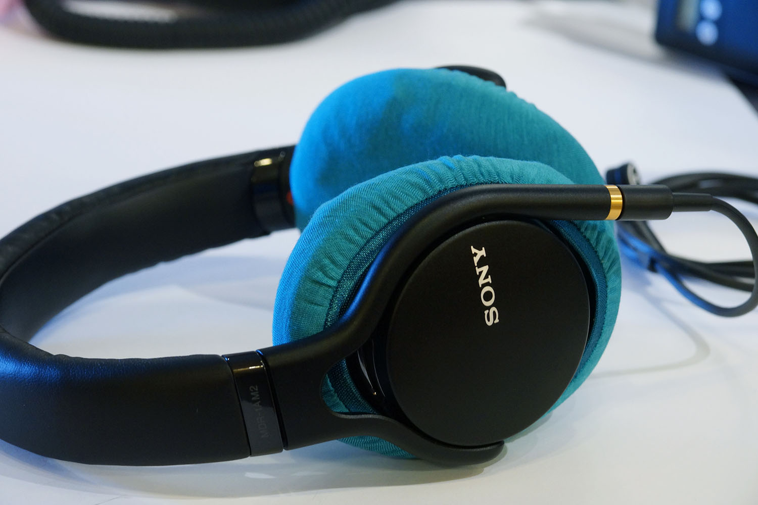 SONY MDR-1AM2のイヤーパッドを修理する場合：スーパーストレッチ