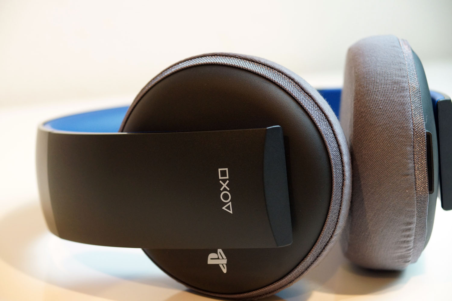 SONY CUHJ-15001のイヤーパッドを修理する場合：スーパーストレッチ