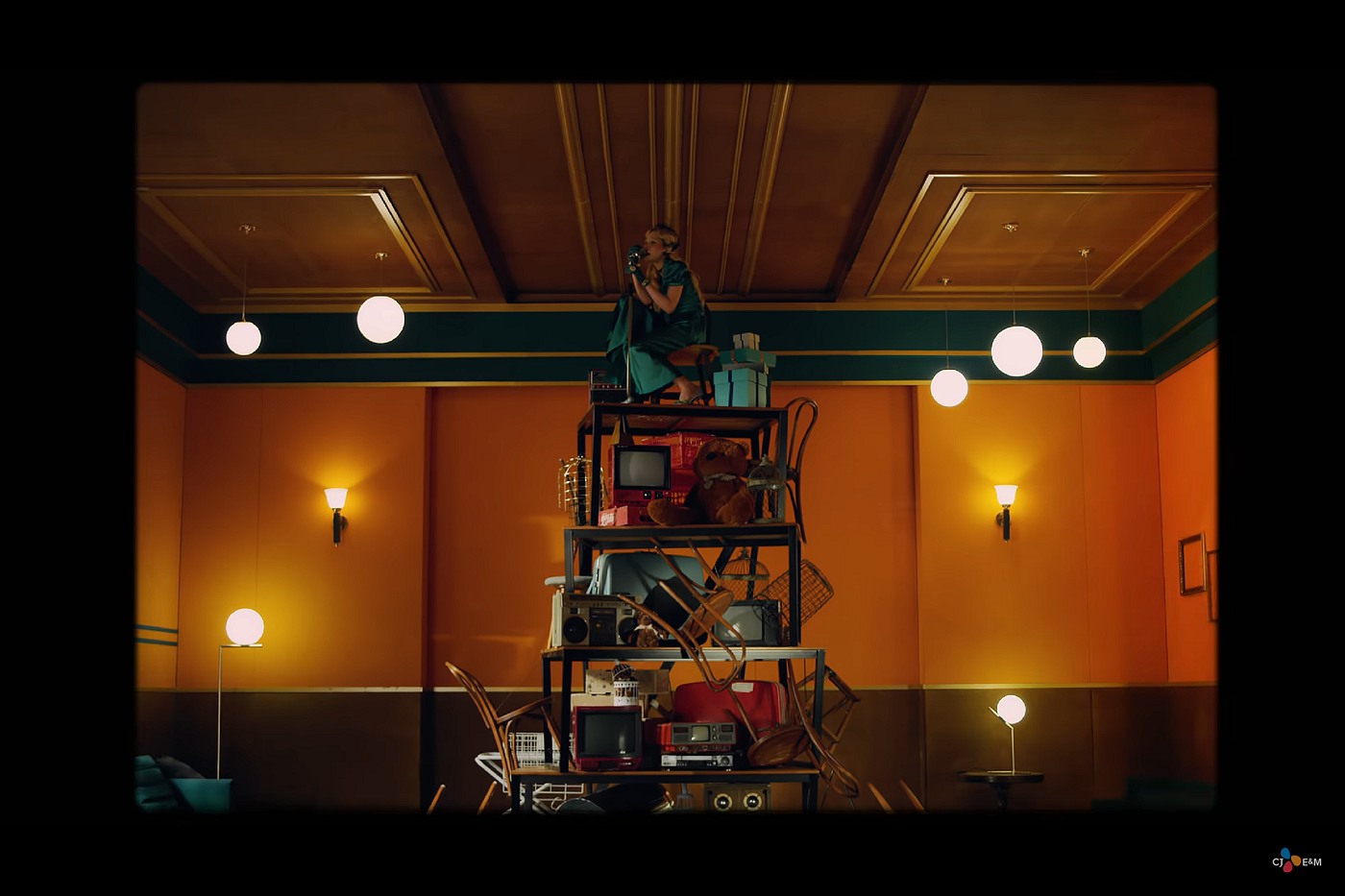 A Bad Review of Heize's Jenga (ft. Gaeko) | by Ling Mok | Medium