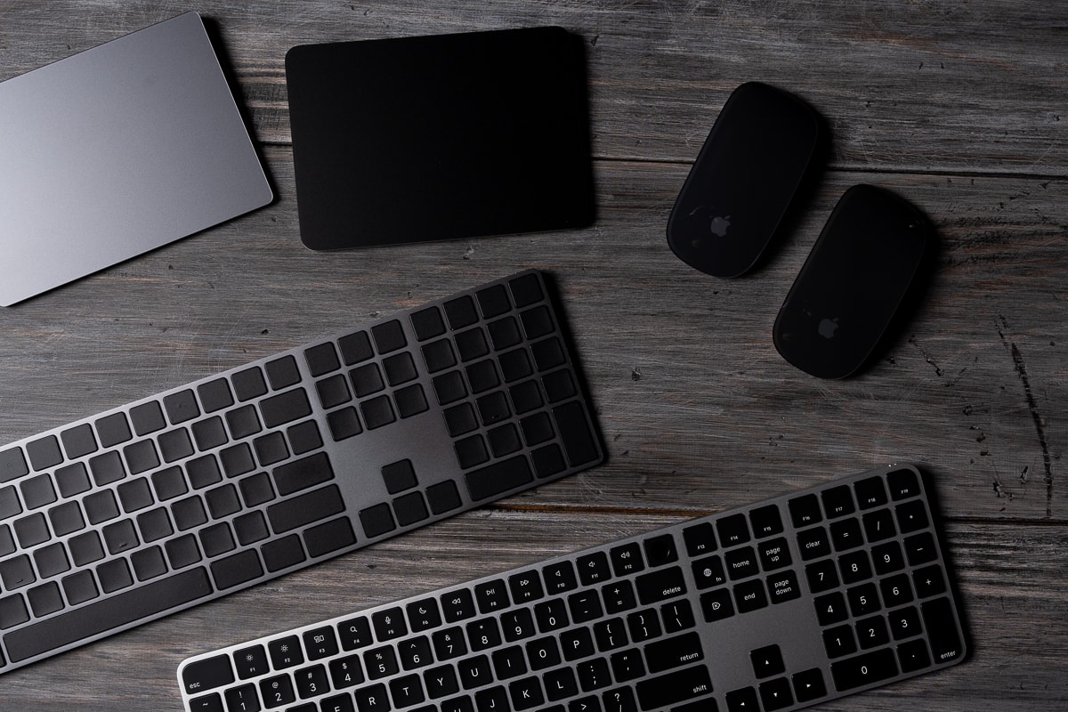 真っ黒！Magic Mouse、Magic Trackpad、Magic Keyboard ブラック