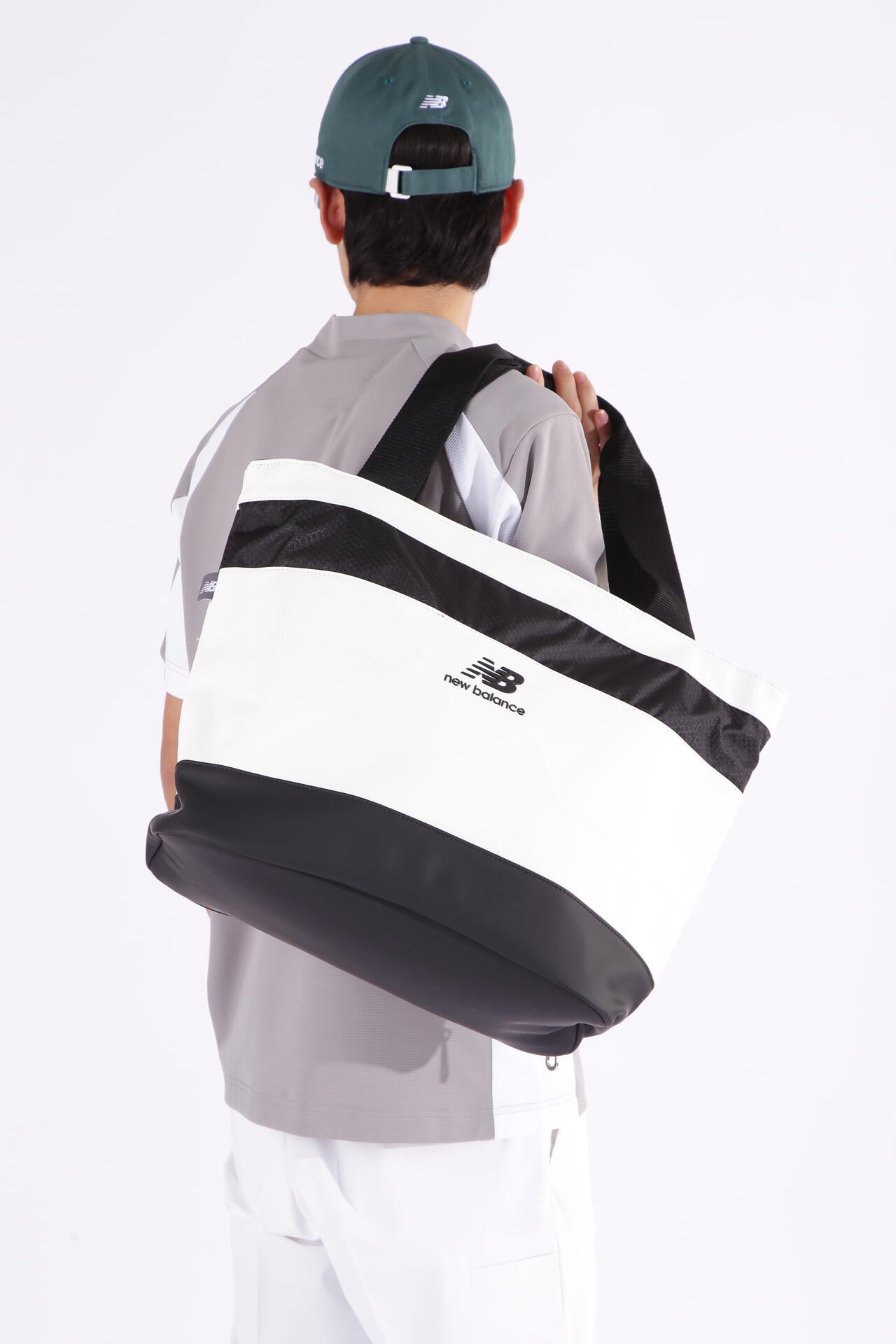 シューズ収納ポケット付き トートバッグ (UNISEX) | new balance golf