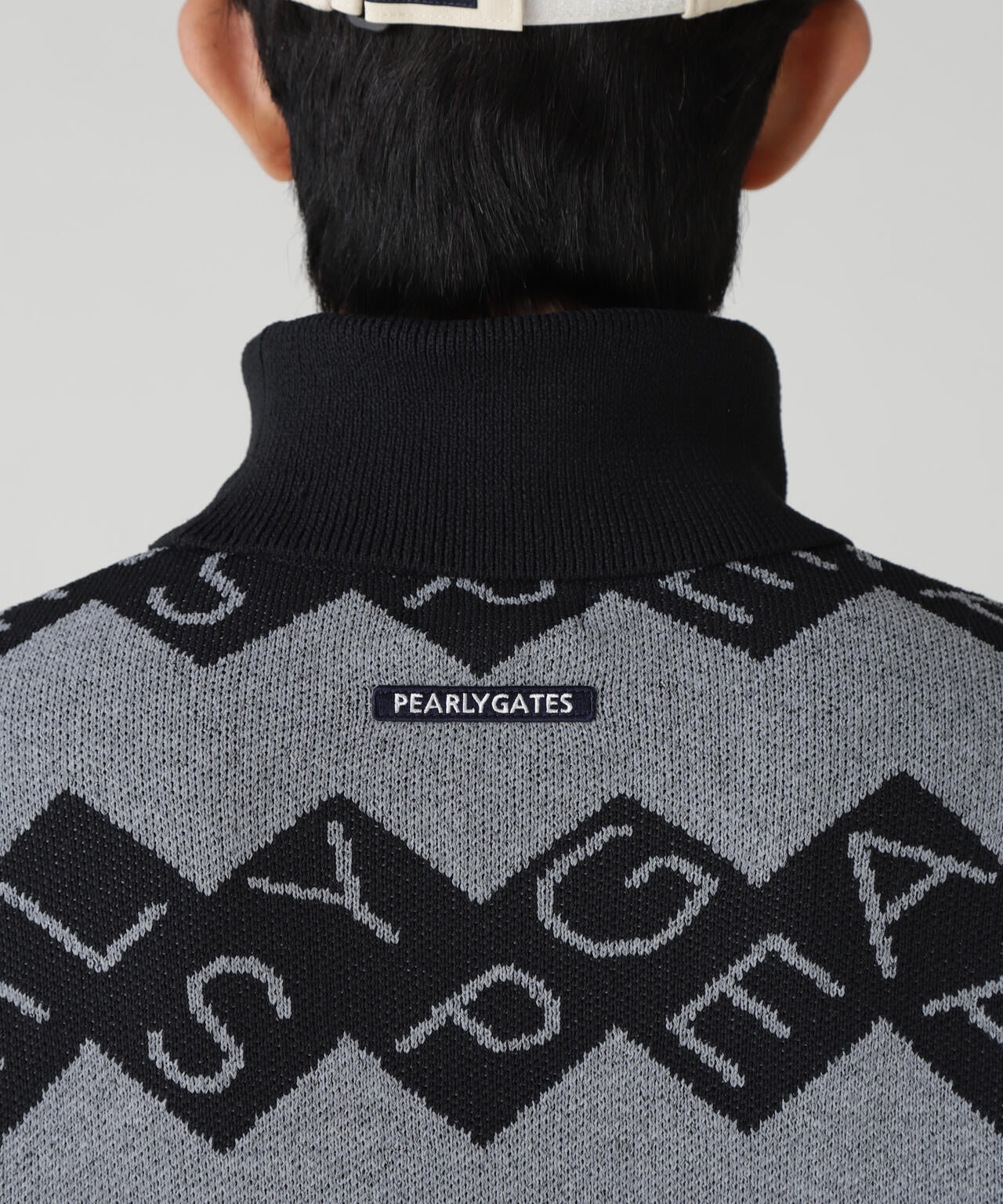ダブルJQロゴギザボーダー柄タートルニットプルオーバー | PEARLY