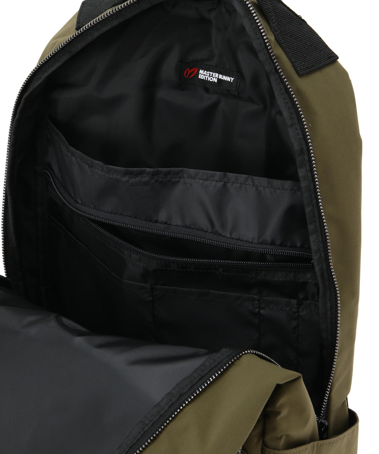 上田桃子プロコラボ】バックパック (UNISEX) | MASTER BUNNY EDITION