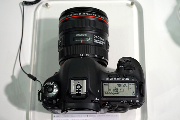 EF24-70mm F4L IS USM を見てきた | b's mono-log