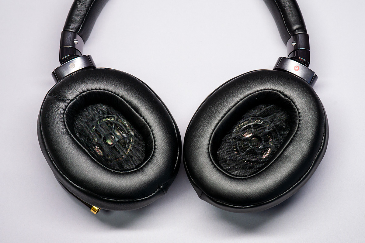 Sony MDR-1A のイヤーパッドを社外品に交換 | b's mono-log