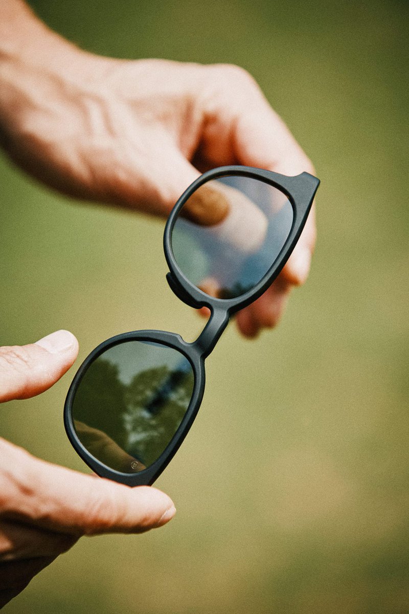 即完売コラボ】BRIEFING GOLF × Eyevolの第2弾は街でもスポーツでも