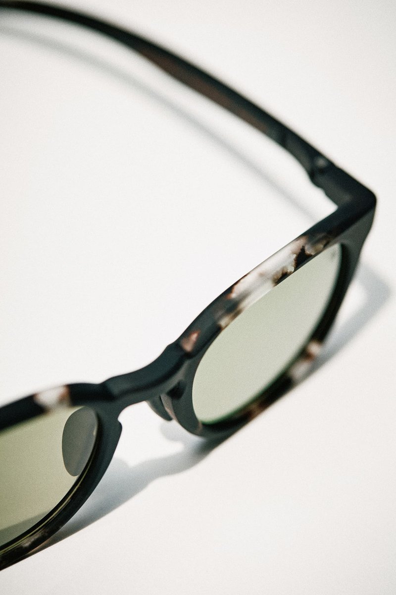 即完売コラボ】BRIEFING GOLF × Eyevolの第2弾は街でもスポーツでも