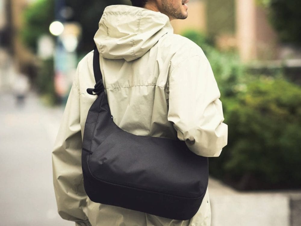 すごい！ユニクロ、無印良品の爆売れバッグ】3000円以下の「細マッチョ