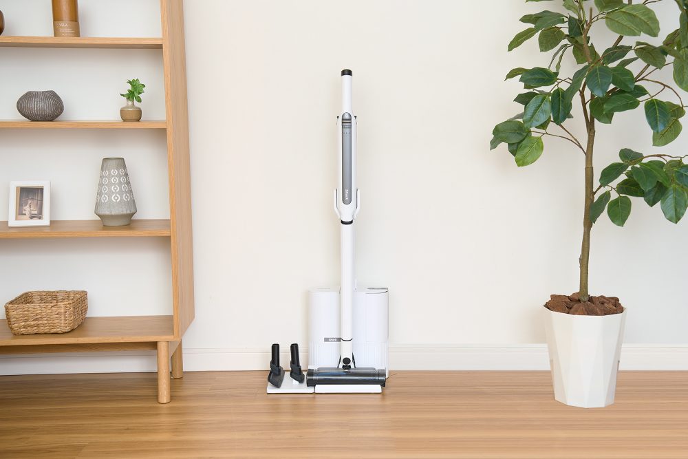 新生活の応援家電】シャークのスティック掃除機が使える機能ありすぎで