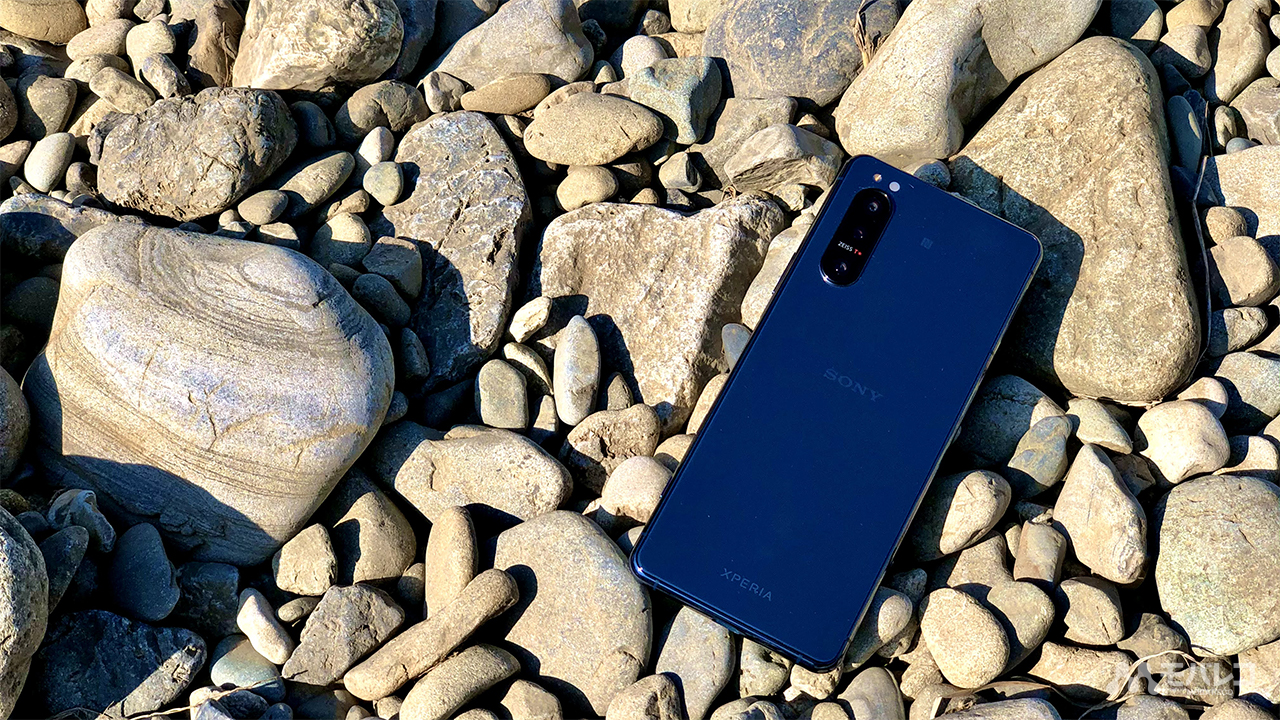 Xperia 5 II徹底レビュー！ゲーム好き、音楽好きも納得の一台