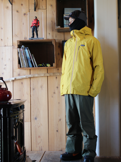 街からゲレンデまで使えるスノーウェアー patagonia Powder Town JKT