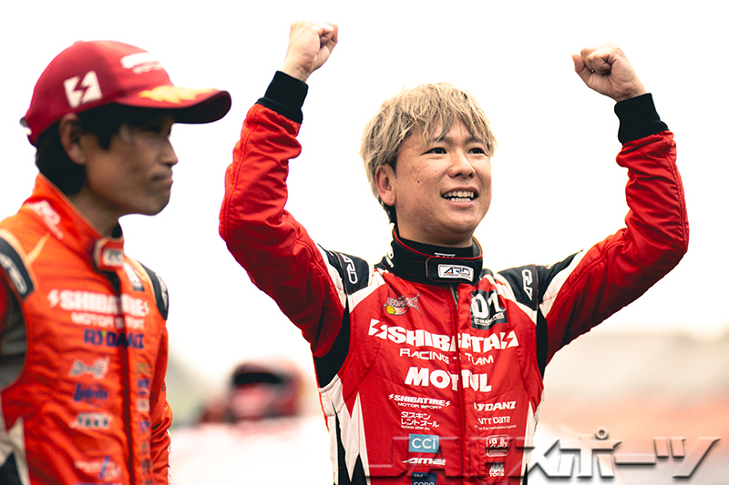 D1第7戦は蕎麦切広大選手が勝利、第8戦は史上初の親子対決が実現 | JAF