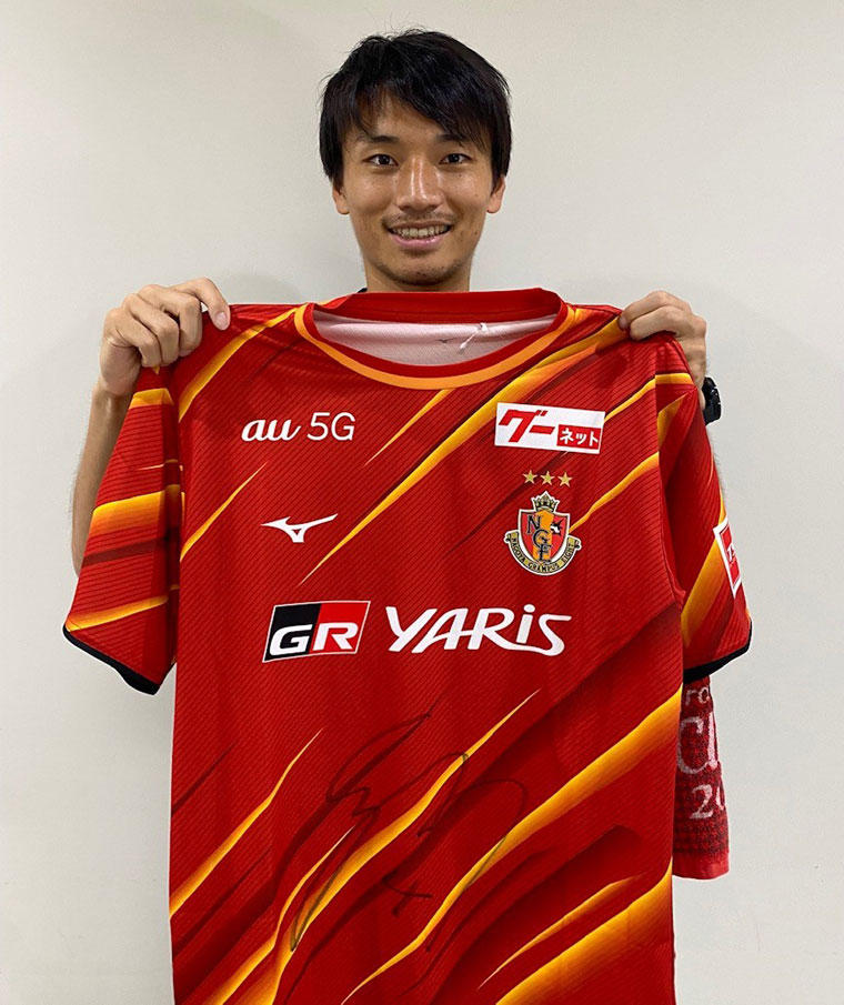 11/30～12/4 TS CUBIC WEBサイトへのログインで、選手サイン入りグッズ