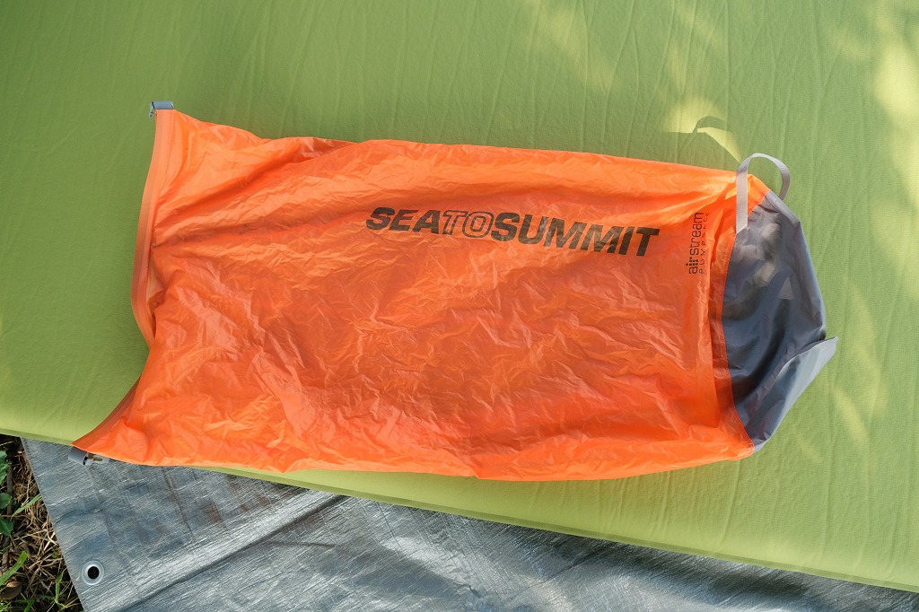 SEA TO SUMMITのポンプがモンベルとエクスペドのエアマットにも使えた