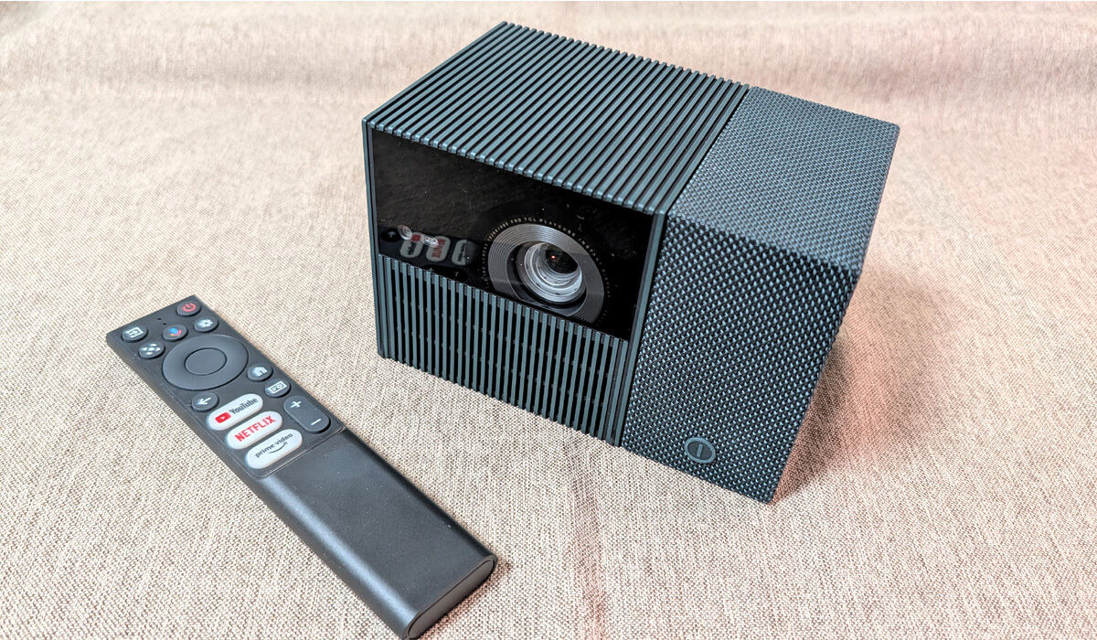 山田祥平のニュース羅針盤(507) 機動性に魅力、TCLの次世代