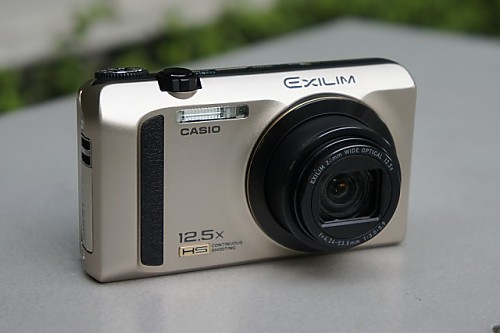 今までとはここが違う !「EXILIM EX-ZR300」の飛躍的進化とは