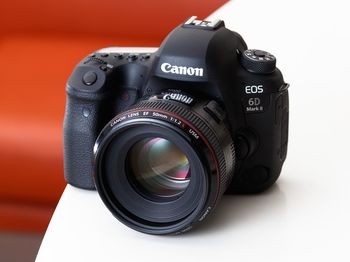 ☆Canon EOS 6D☆一眼レフカメラ☆単焦点レンズ☆フルサイズカメラ