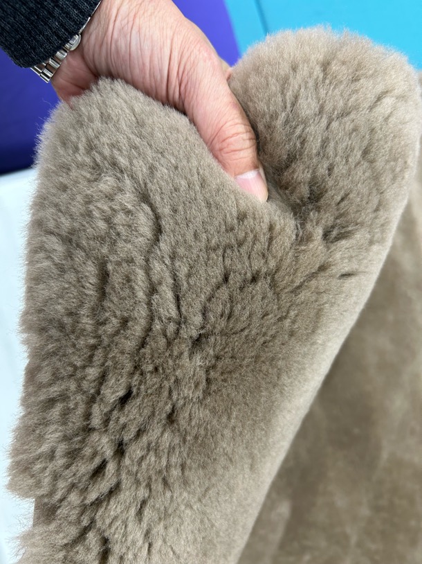 当店オリジナル 極上ムートンシーツ(毛長35mm) - 【浜松】13,200円で