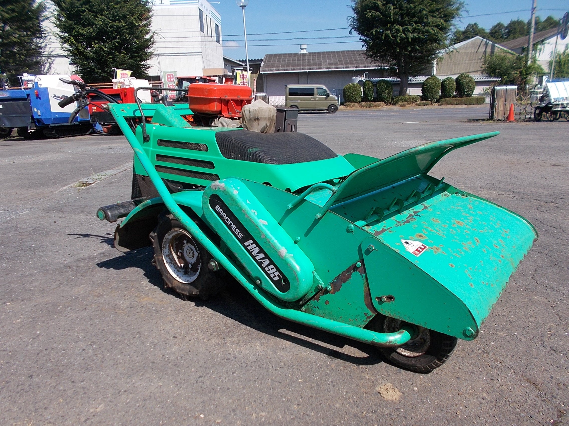 共栄社 中古 ハンマーナイフモア バロネス草刈機HMA95 – 農キング