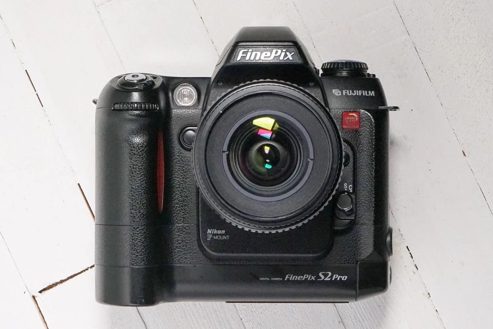 FUJIFILM FinePix S2 Pro デジタルであること自体に価値があった時代の