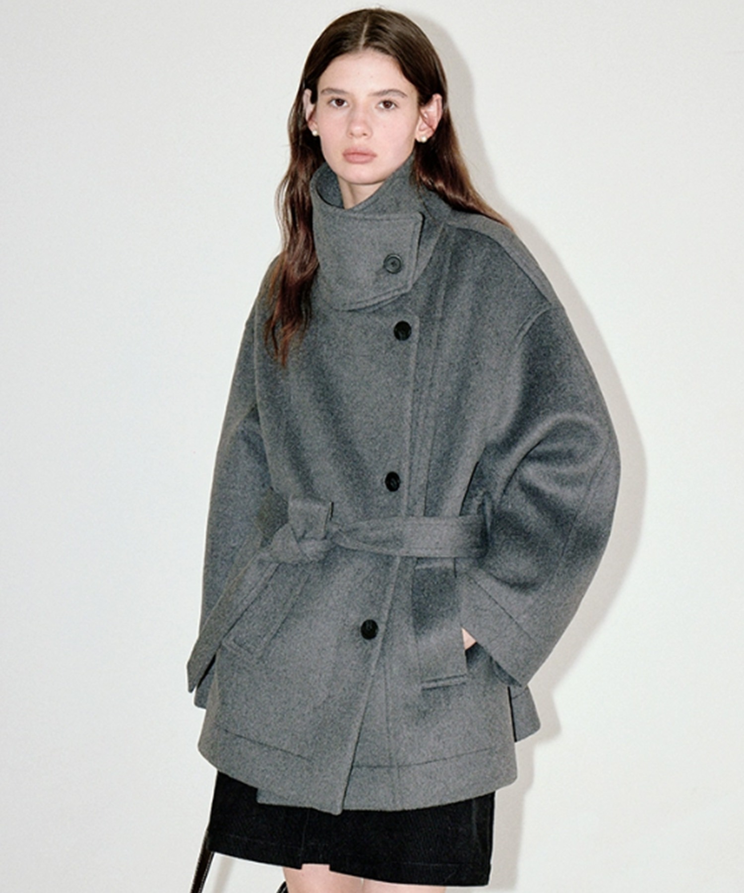 スタンドカラー ウエストベルト付き ウールハーフコート FD25W035