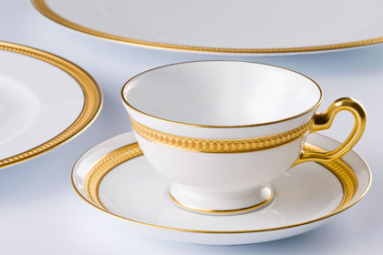 クラウン（エンボス） 商品一覧 - 大倉陶園公式オンラインショップ