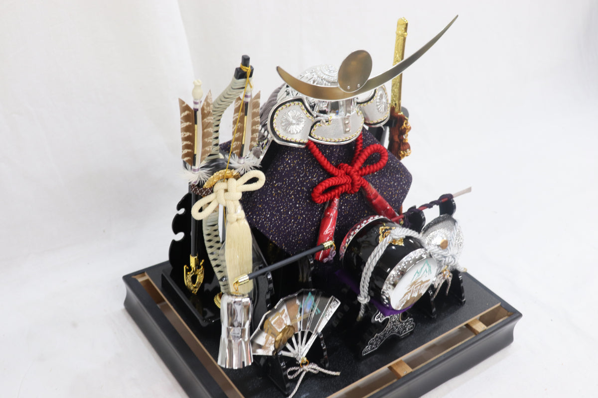 上杉謙信 兜平飾り五月人形ケースセット (38cm×30cm×42cm)【送料無料