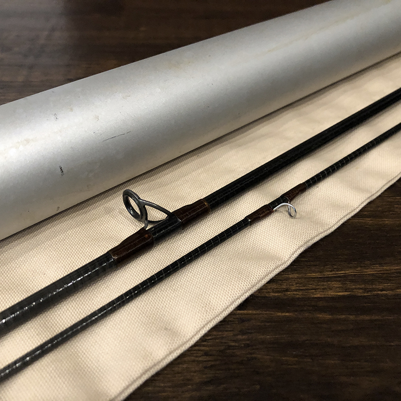 Orvis Seven Eleven MKII Graphite Fly Rod with Tube & Sox Mint