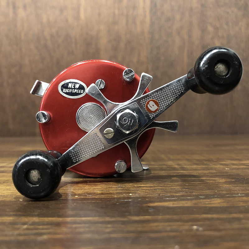 Abu Ambassadeur 5500 Cherry Red New High Speed Bait Casting Reel