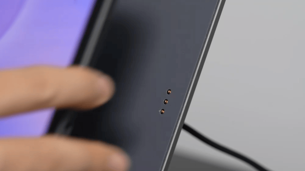 iPadのためにデザインされたスマートワイヤレス充電スタンド「REDBEAN