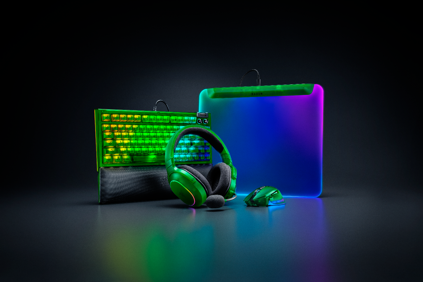 Razerから透明ボディの新コレクション「Phantom Collection」登場