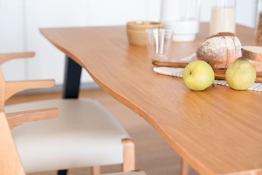 ダイニングテーブル VINKA（ヴィンカ）