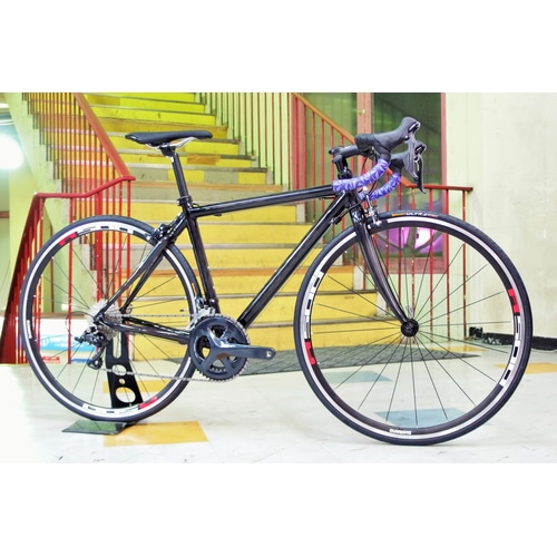 TNI ( ティエヌアイ ) ロードバイク 12K カーボン 12K織りカーボン模様