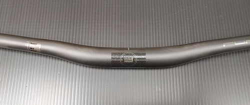 FORMOSA ( フォルモサ ) F カーボンハンドル 31.8 / W780 / R17