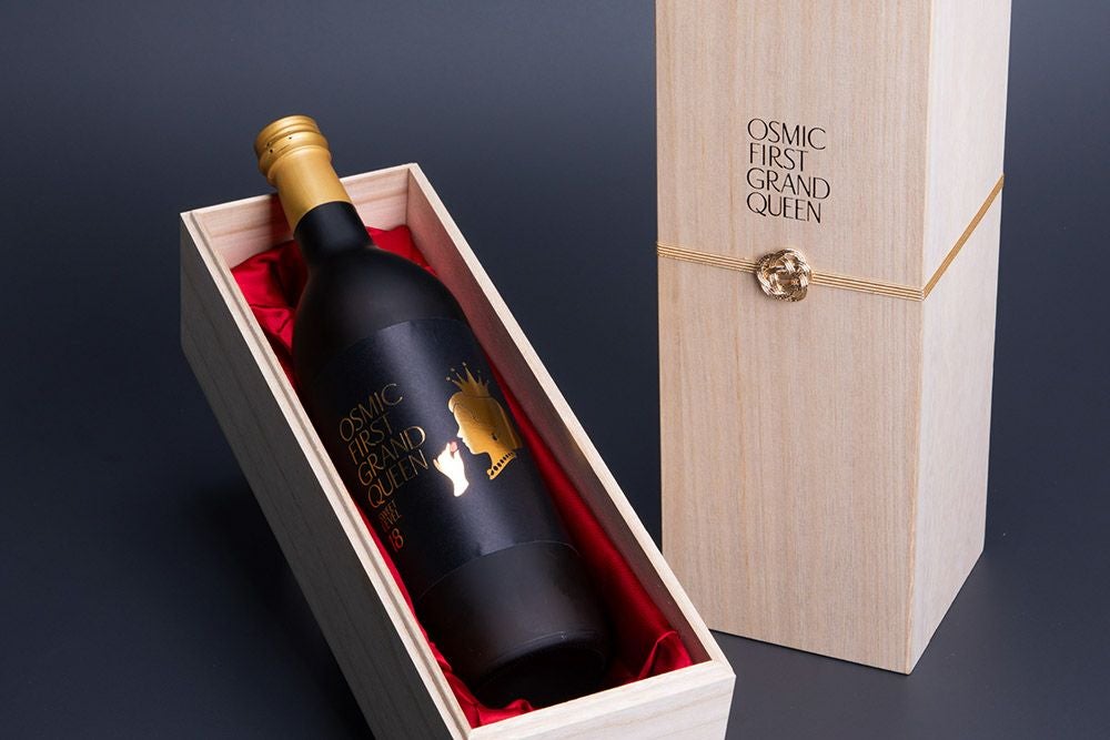 フルーツトマトジュース GRAND QUEEN 720ml 桐箱入り | OSMIC FIRST