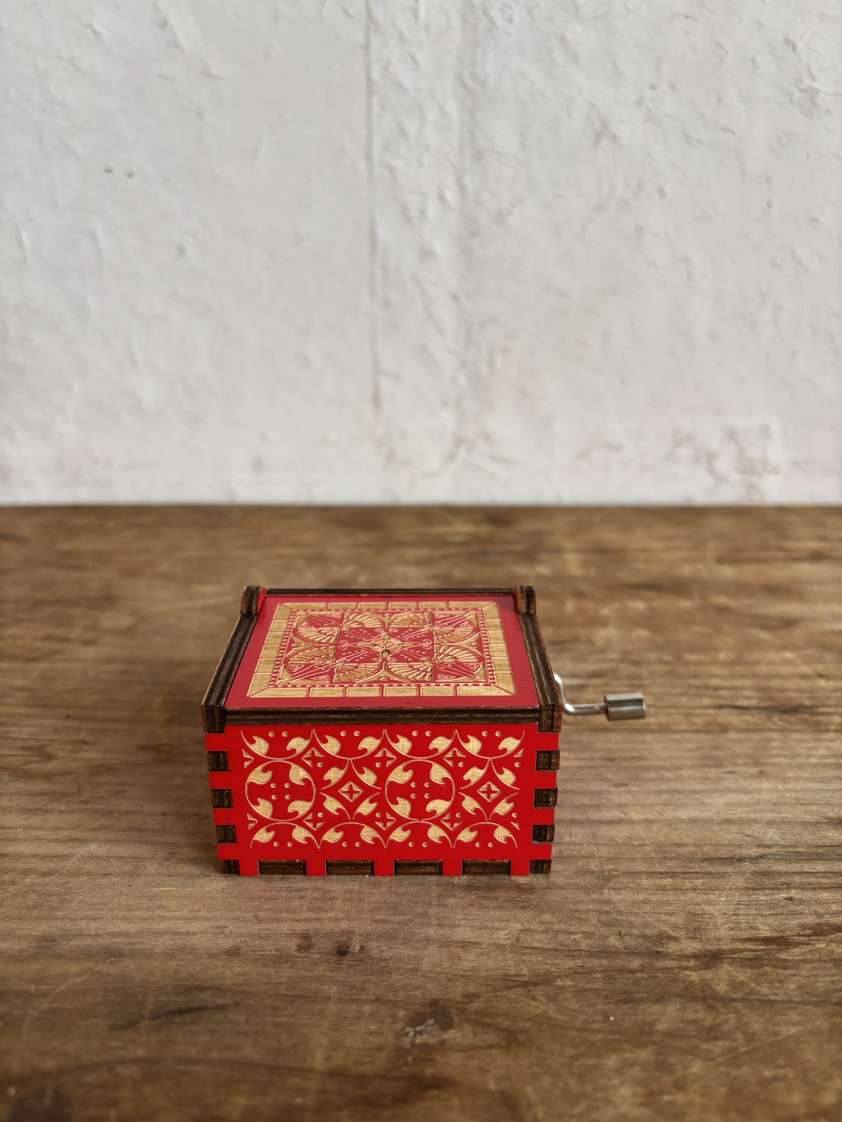 個人宅配送不可】木製ｵﾙｺﾞｰﾙ 手巻き ﾚｯﾄﾞ: クリスマス雑貨 ｜ YDM