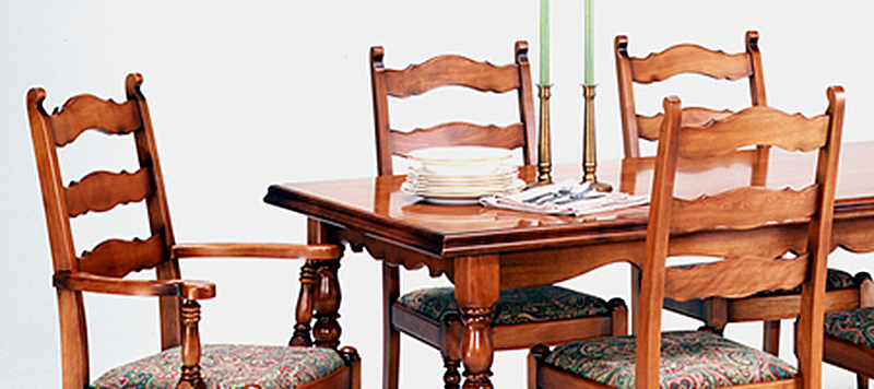 横浜クラシック家具 ダニエルのダイニングセット 株式会社 ダニエル