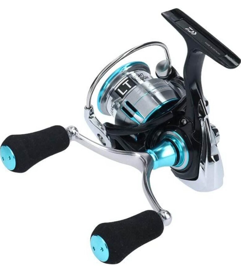 初心者が最初に選ぶエギング専用リールなら【19 エメラルダス LT3000S