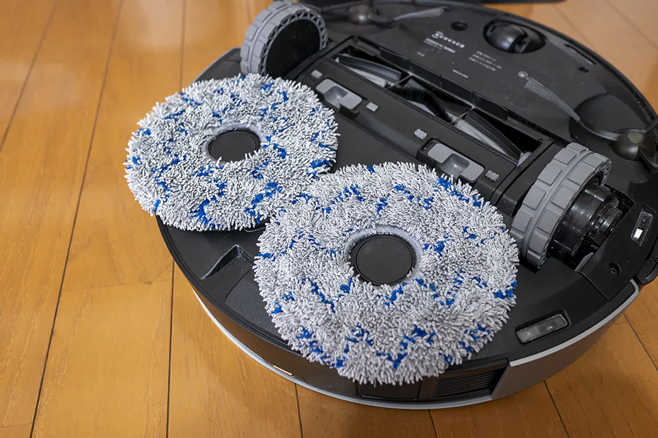 ECOVACS DEEBOT X1 TURBO：デュアルモップで本格的な水拭きができる