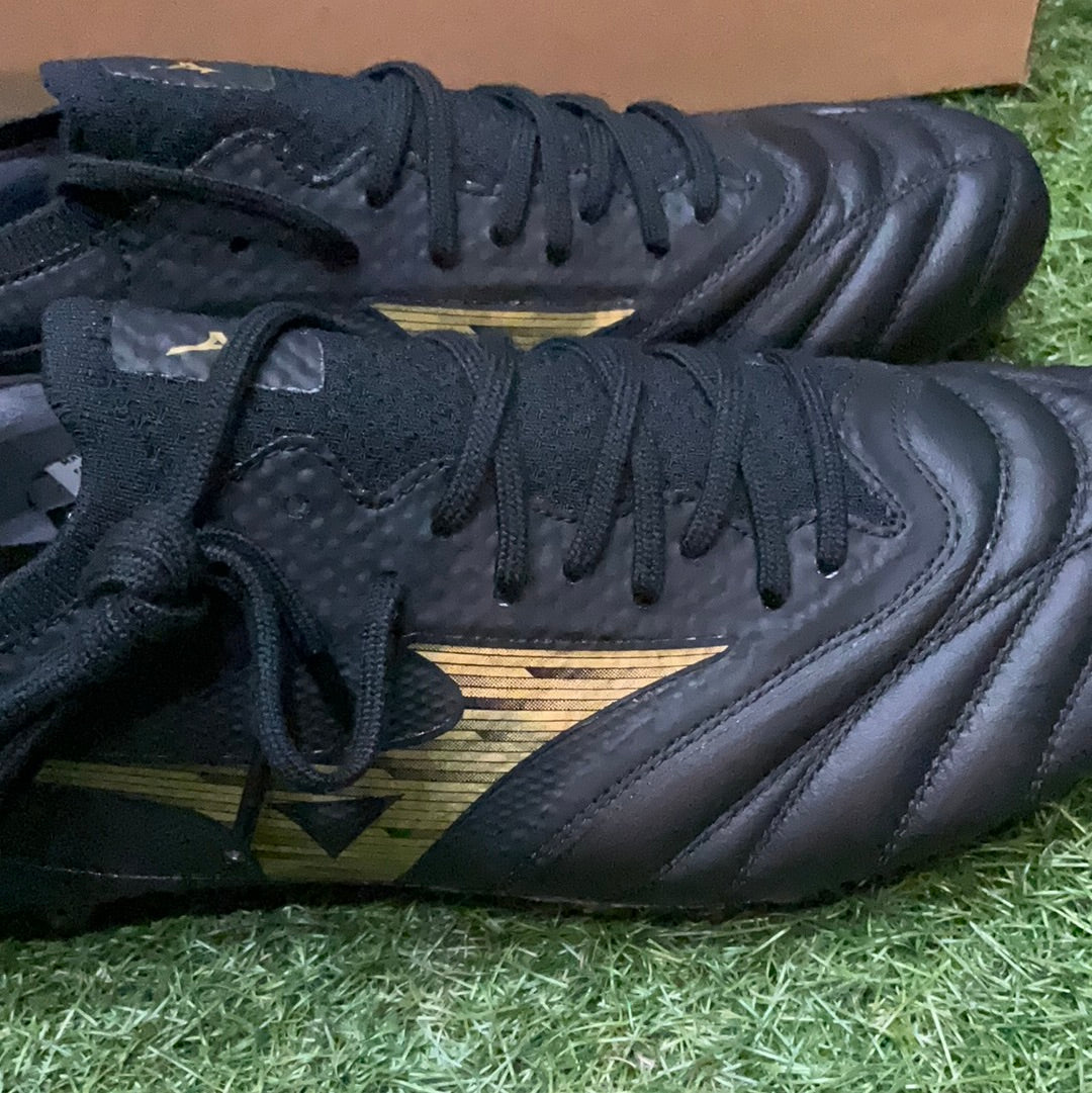 日本未発売 モレリアネオ4 β Elite P1GA234250 ラインゴールド – 俺の