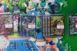 なんと偽りの月インターステラのサインシークレットが入荷しました