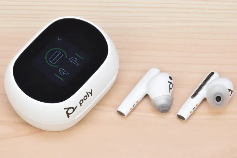 Poly Voyager Free 60 レビュー：ビジネスからプライベートまで快適に