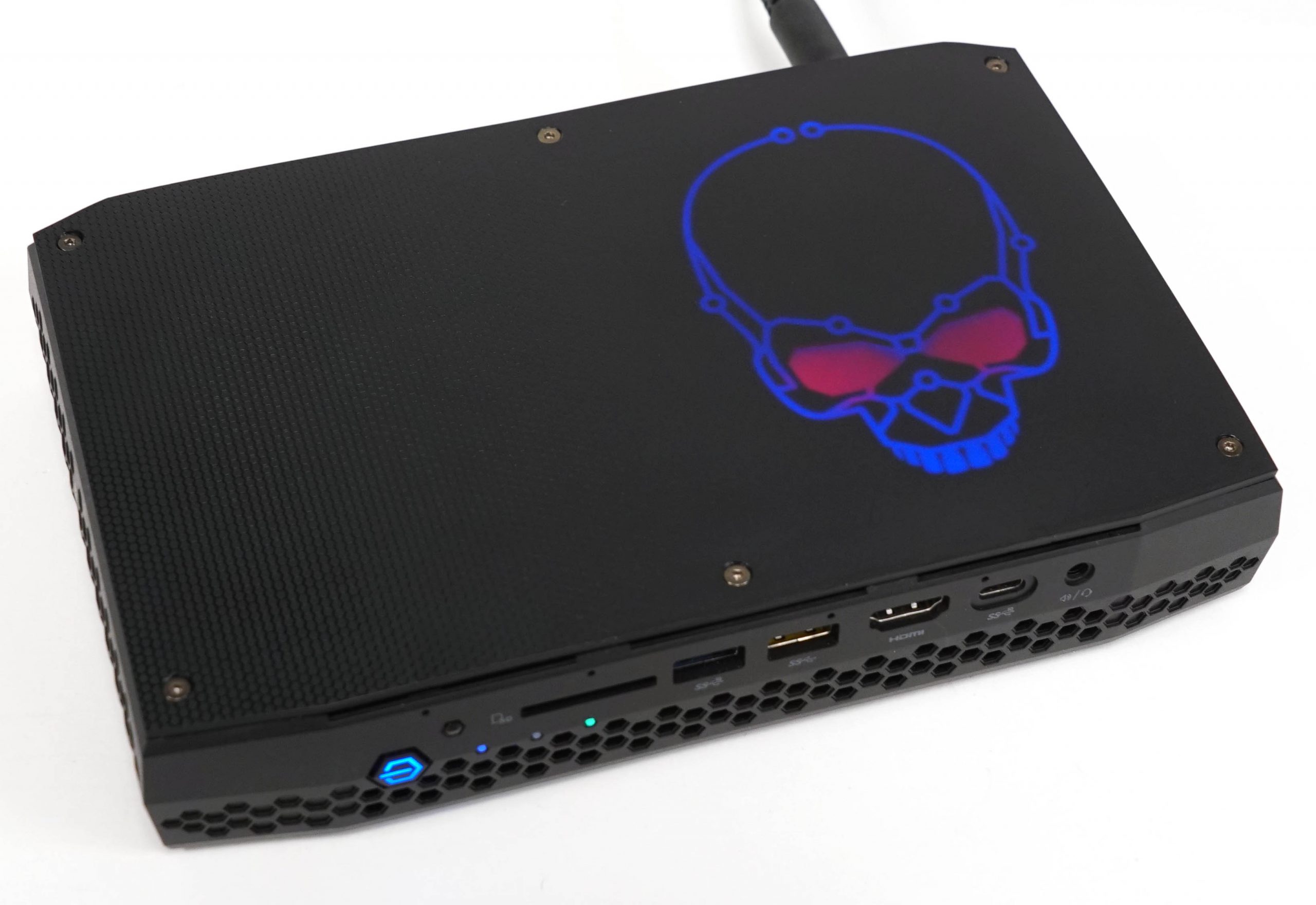 Intel NUC8i7HVK Review: Vega takes a trip to Hades Canyon - PC