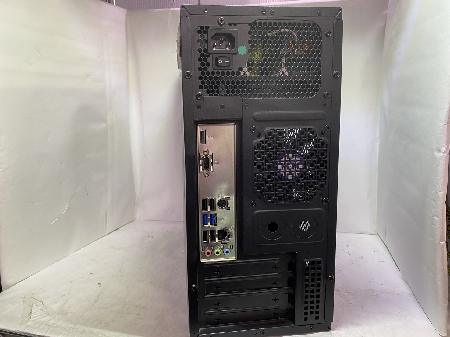 Win11,I5-12400 IN-WIN 自作PC（超小型）ほぼ未使用、動作品 自作