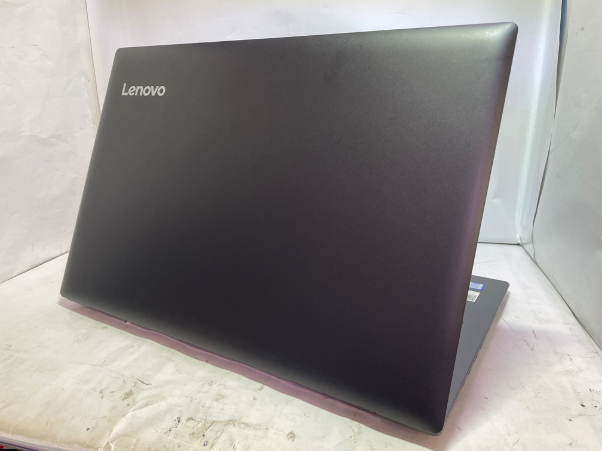 LENOVO(レノボ) Lenovo ideapad 330-15IKB (81DE)の激安通販(詳細情報