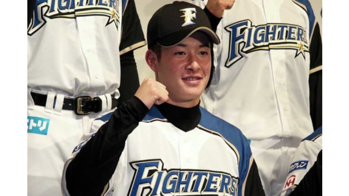 北海道日本ハムドラ1位・吉田輝星、背番号「18」に決意新た 「日本一の